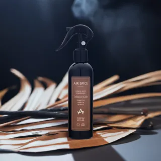 Perfumy do auta Tobako Club Spray - tytoń, wanilia, aromat drzewny